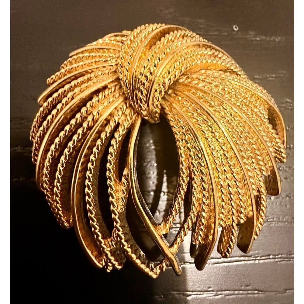 Vintage Signed Monet Gold Tone Textured Swirl Brooch